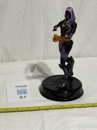 Lot #62 (1 of 7)