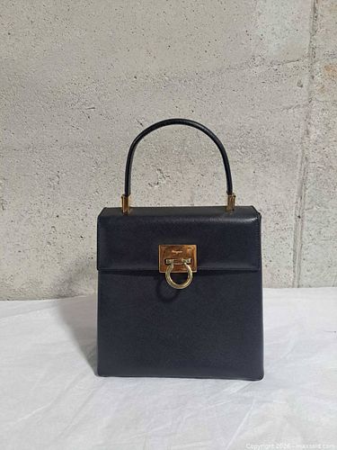 Lot #20 (1 of 10)