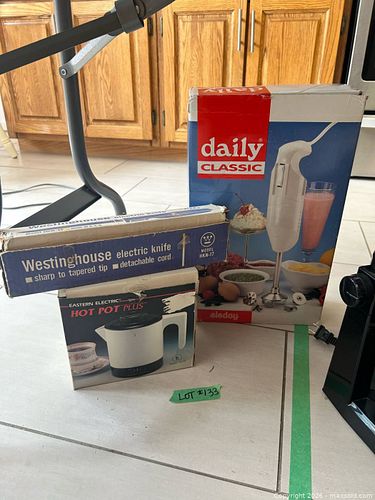 Hand Blender, Electric Knife & Small Electric Hot Pot - Lot (1 of 5)