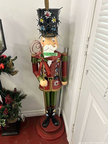 Lot #489 (1 of 5)