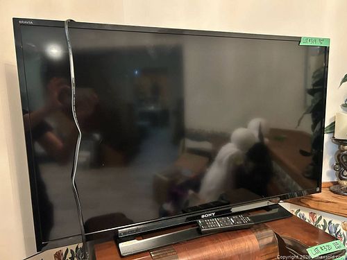 Sony 40-inch KDL-40R450A LCD TV (1 of 6)