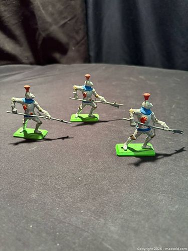 Lot #34 (1 of 6)
