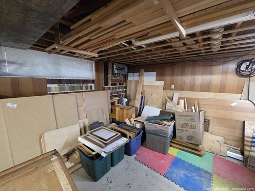 Lumber - Large Lot - Building and Specialty Woodworking (1 of 7)
