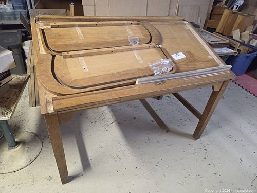 Vintage Hamilton Drafting Tale/ Architect's Desk (1 of 8)
