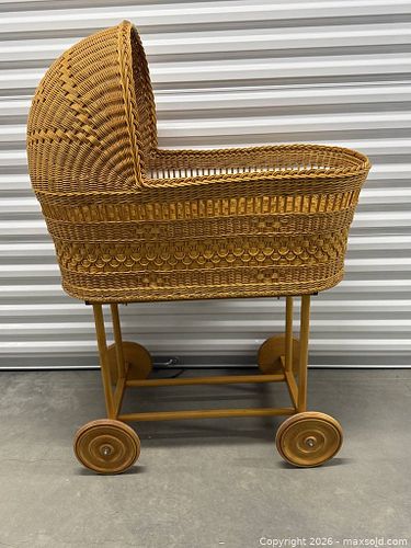 Lot #14 (1 of 9)