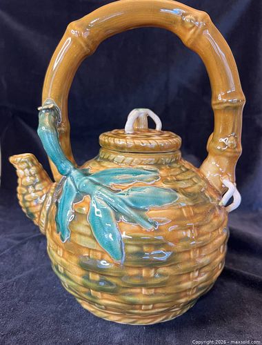 Lot #24 (1 of 10)