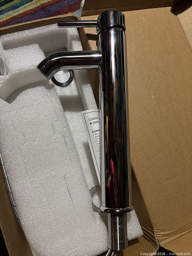 Lot #29 (1 of 4)