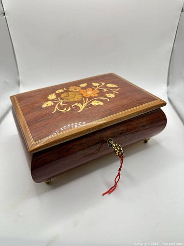 Lot #112 (1 of 6)