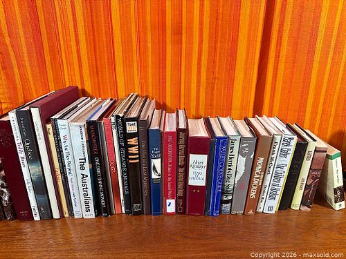 Books, books, books.... (1 of 11)