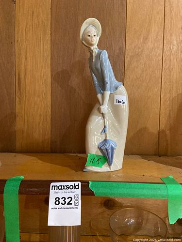 Lot #832 (1 of 8)