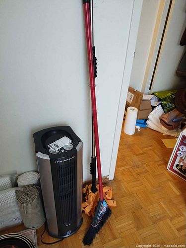Four Seasons FS200 Tower Heater,  Broom & Mop B (1 of 10)