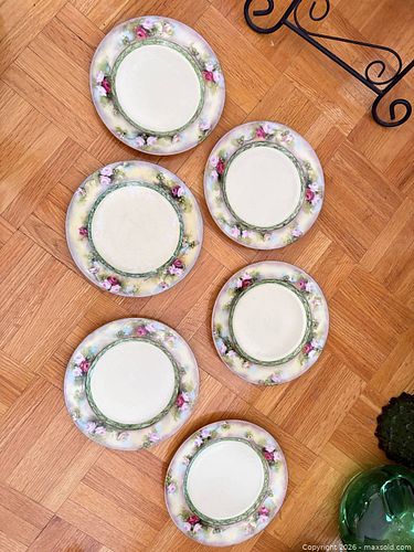 Porcelain Floral Salad/Dessert Plates B (1 of 5)