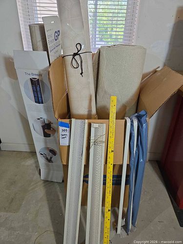 Lot #305 (1 of 9)