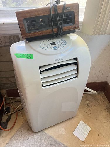 Dehumidifier And Heater (1 of 11)