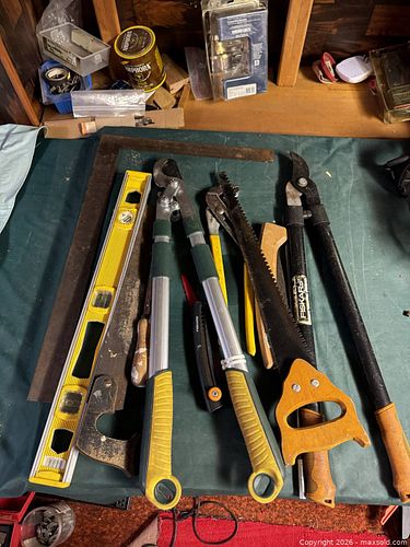 Garden Tools and More (1 of 6)