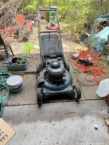 Lawnmower (1 of 12)