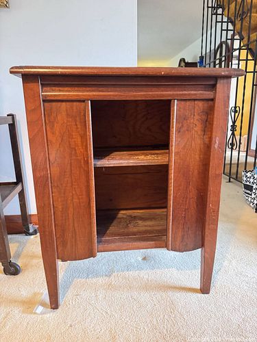 Wooden unit  (1 of 8)