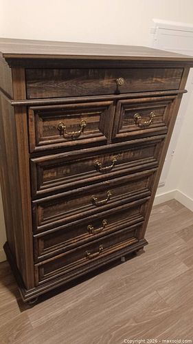 Lot #29 (1 of 7)