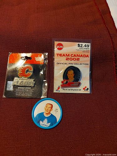 3 NHL collectibles (1 of 6)