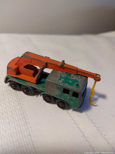 Lot #105 (1 of 6)