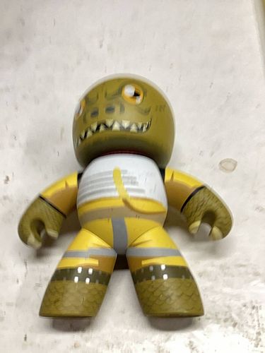 Lot #65 (1 of 4)