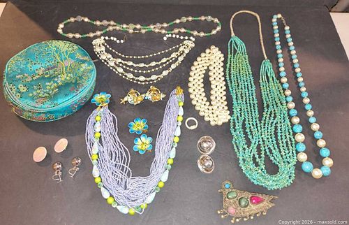 Vintage/Boho Costume Jewelry Lot: Necklaces, Earrings & Brooch (1 of 13)