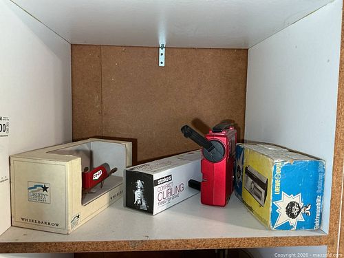 Lot #700 (1 of 10)