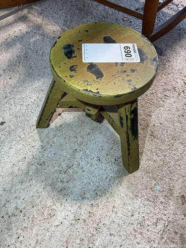 Lot #690 (1 of 4)