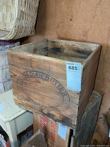Lot #685 (1 of 5)