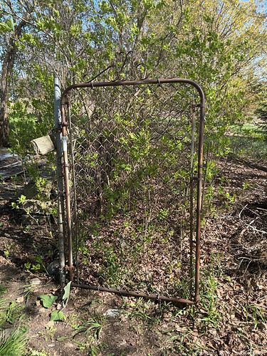 Lot #751 (1 of 8)