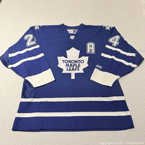 Lot #16 (1 of 18)