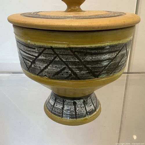 Lot #26 (1 of 18)