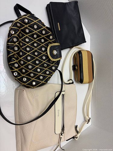 Lot of Multiple Handbags: Clutch, Crossbody, Evening Bags (1 of 7)