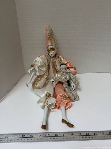 Lot #683 (1 of 6)