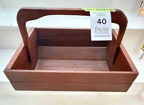 Lot #40 (1 of 10)