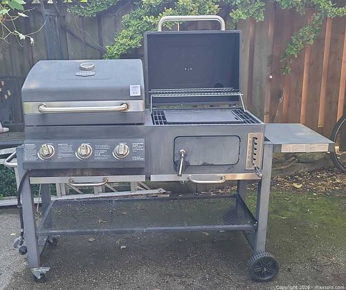 Lot #424 (1 of 13)