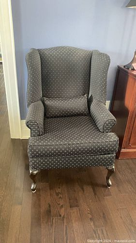Lot #10 (1 of 7)