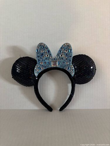 Lot #44 (1 of 6)
