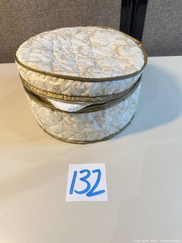 Lot #132 (1 of 5)