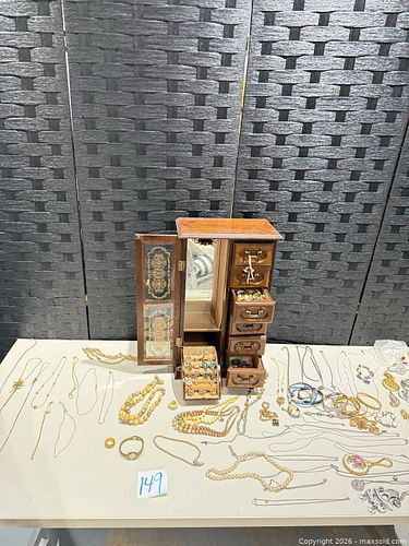 Lot #149 (1 of 20)