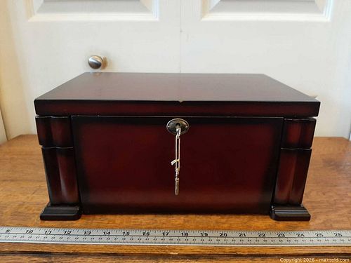 Lot #100 (1 of 16)