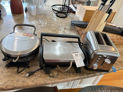 Lot #21 (1 of 13)