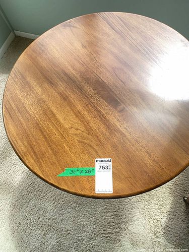 Lot #753 (1 of 9)