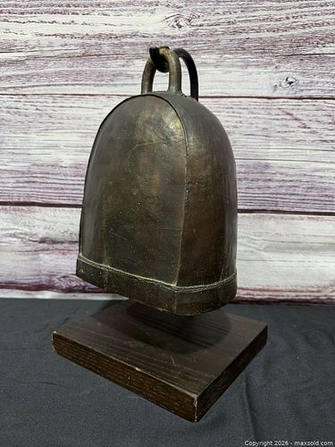 Lot #5189 (1 of 8)