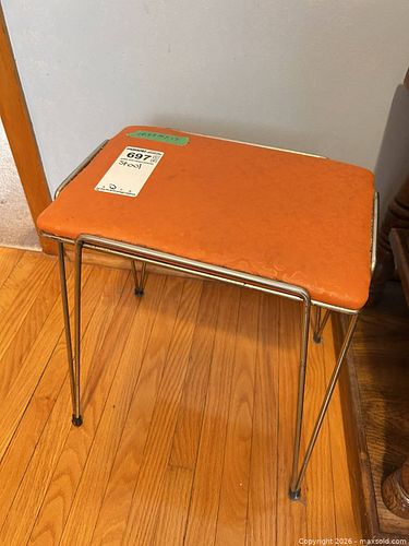 Lot #697 (1 of 5)