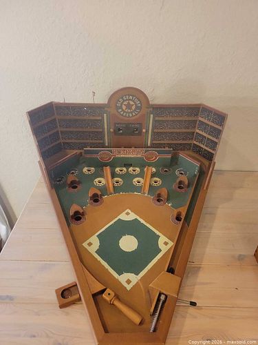 Lot #53 (1 of 13)