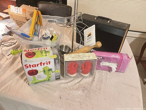 Mixed Household & Kitchen Lot — Assorted Gadgets & Accessories (1 of 5)