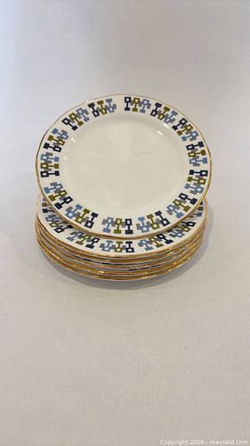 Lot #15 (1 of 7)