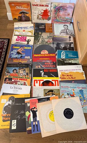 Lot #26 (1 of 16)