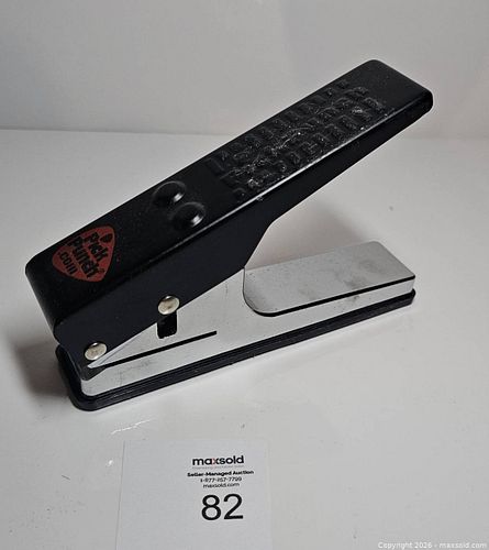 Guitar Pick Punch (1 of 6)